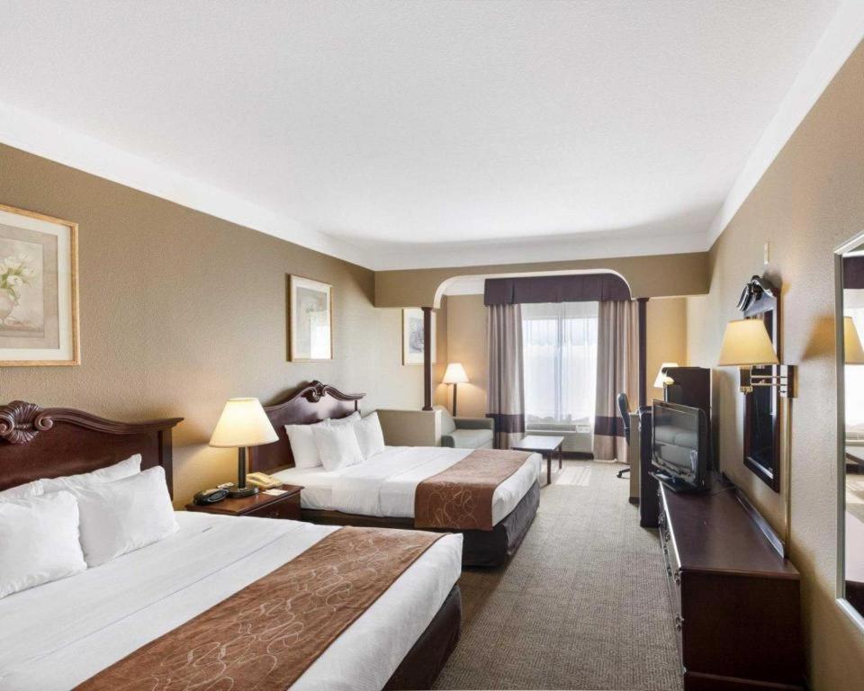 Comfort Suites Plainview Εξωτερικό φωτογραφία