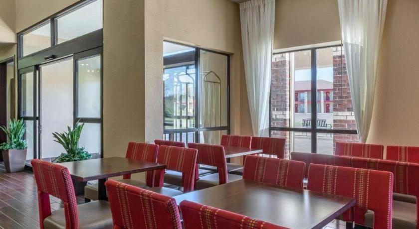 Comfort Suites Plainview Εξωτερικό φωτογραφία