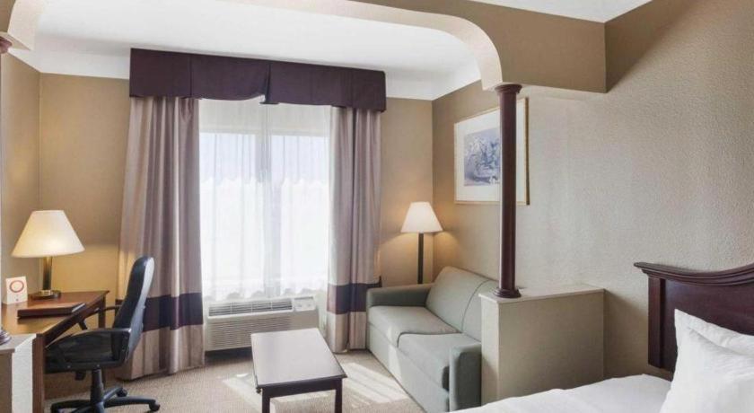 Comfort Suites Plainview Εξωτερικό φωτογραφία